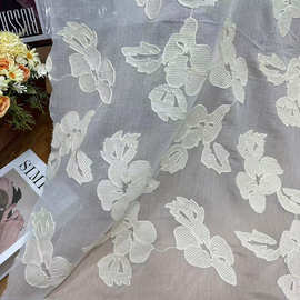 棉泡纱绣花布 棉线毛巾绣满幅花边 窗帘女装布料连衣裙面料现货
