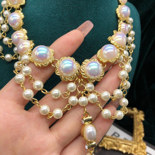 Western Medieval Necklaces, Macai Shell Pearl Pendant Necklace, Braided Necklace, Fashionable Clavicle Chain Earrings Set