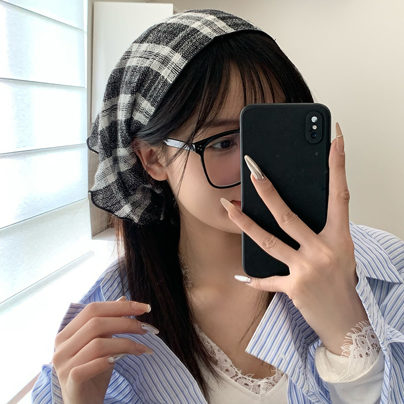 Pañuelo en la cabeza Verano femenino Pastoral nuevo estilo Primavera y verano Pañuelo de seda a cuadros japonés con cuello Bufanda de todo fósforo para mujer Bufanda triangular Cinturón para el cabello