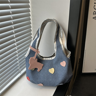 Personalized Design Love Contrast Color 2024 Large Capacity Trendy New Early Autumn Casual Commuting Shoulder Underarm Women's Bag