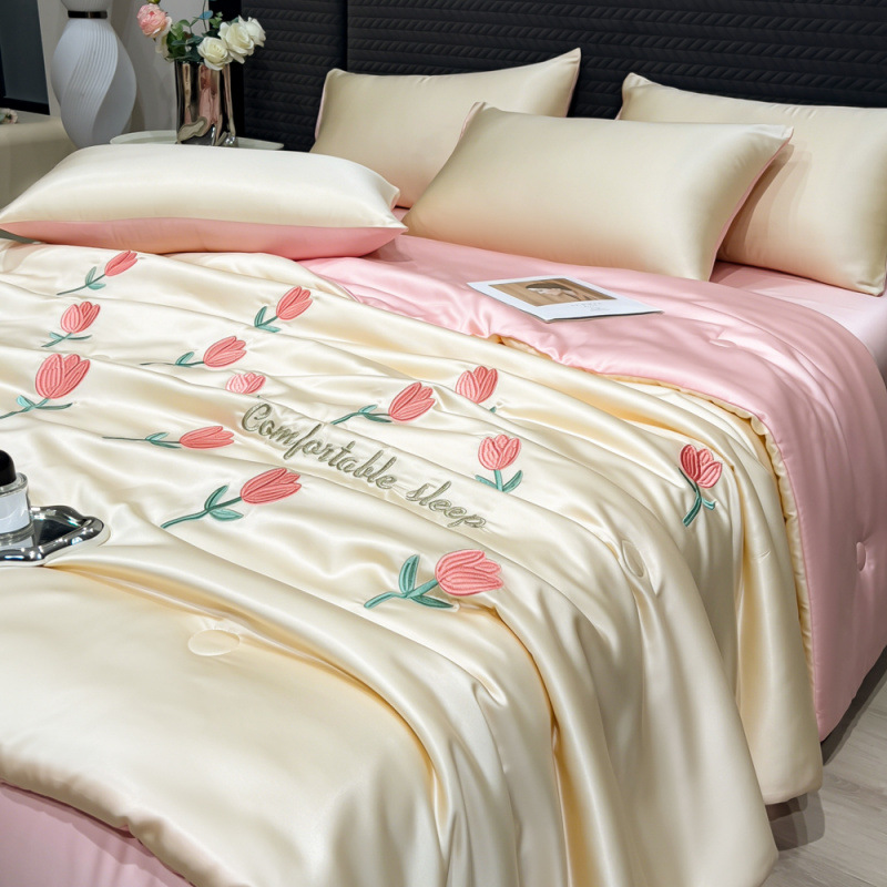 Summer New Style Ins-Style Washed Silk Embroidered Summer Quilt, Quilt Core, Air-Conditioning Quilt, Washable Ice Silk Summer Quilt