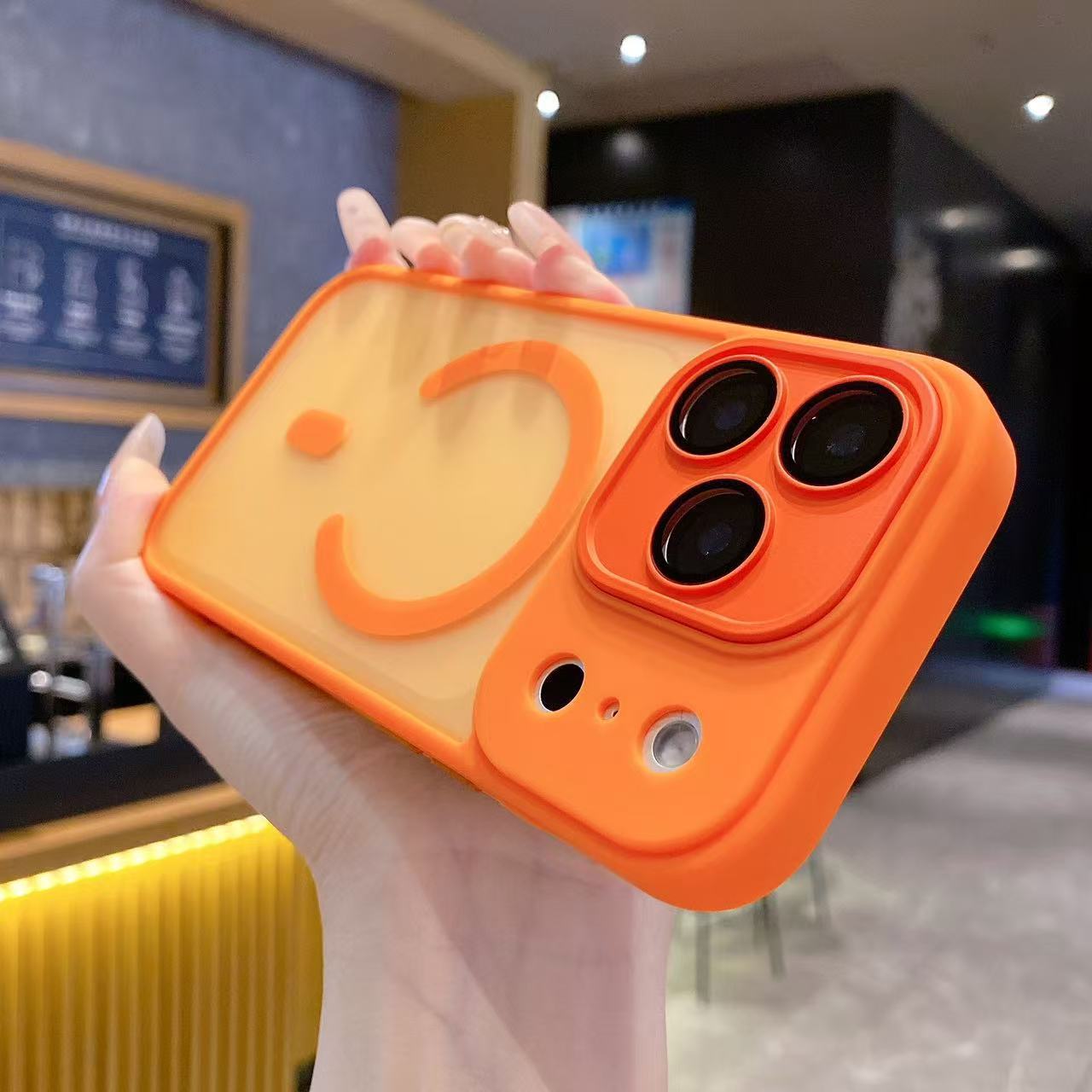Aplicable para iPhone17 amor de caballo naranja caso de teléfono 15 escudo de elegancia sensación de piel esmerilado succión magnética manzana 16 lente cubierta protectora de película
