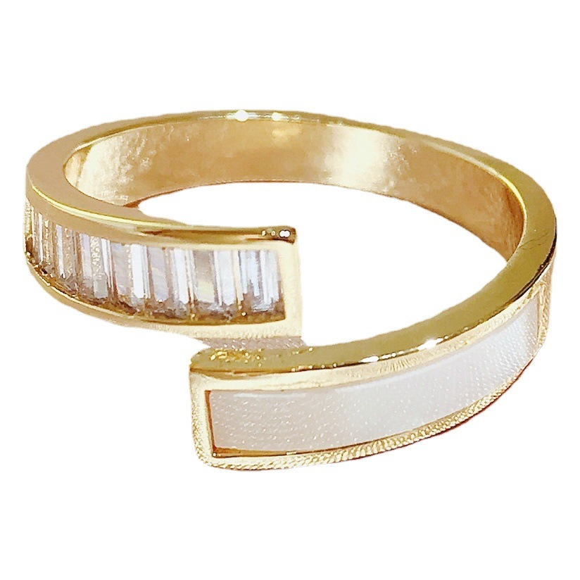 ins trendy ring female niche design fashion personality light luxury beautiful simple Net Red cold wind ring wholesale