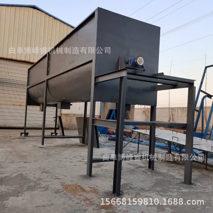 飼料攪拌機(jī)