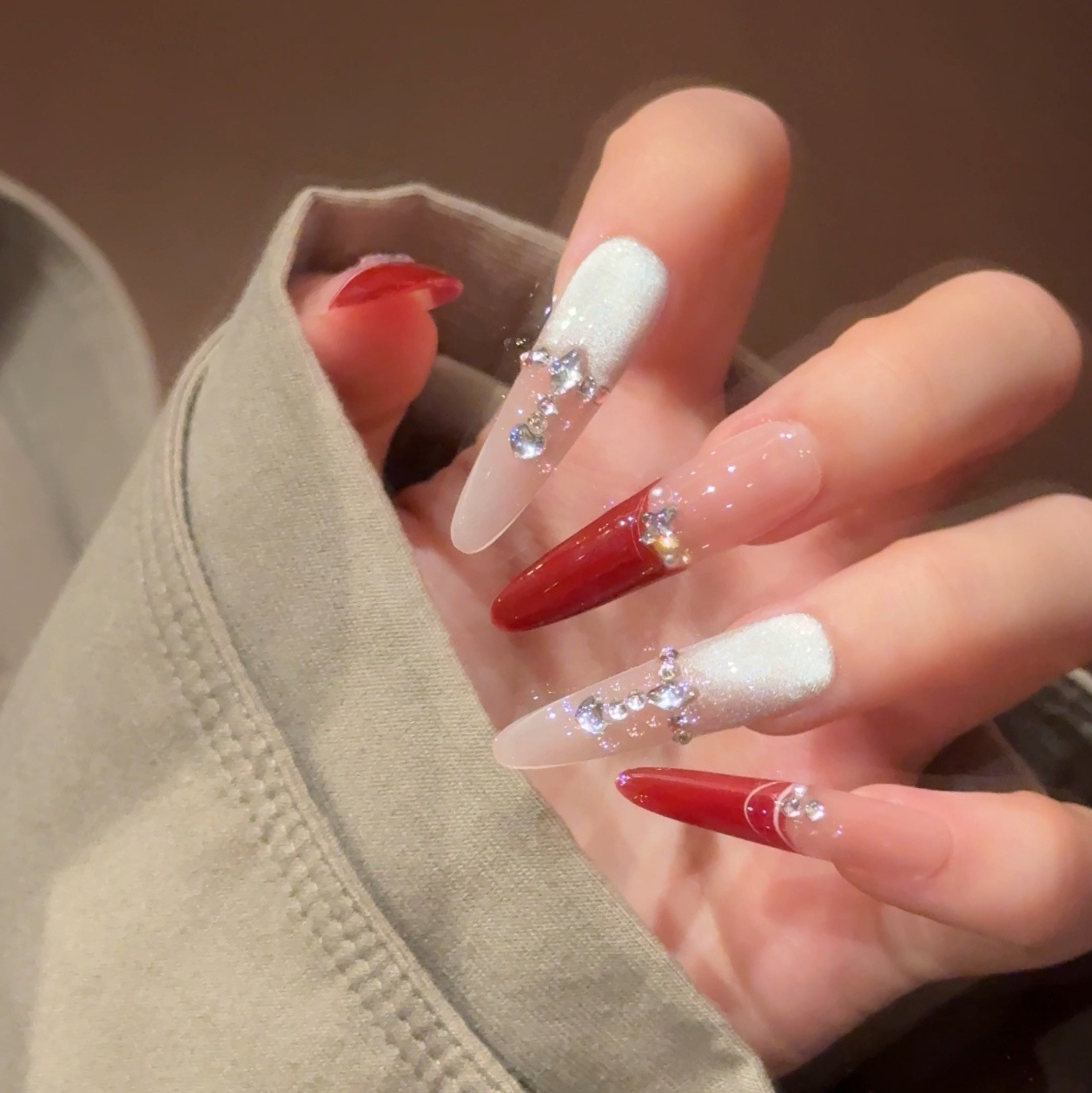 Manual puro puro deseo de Año Nuevo rojo usar uñas perros delgados largo estilo francés ojo de gato manicure pieza de uñas desmontable