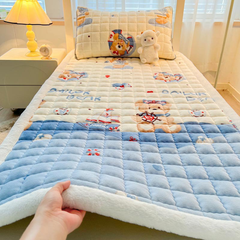 따뜻한 벨벳 가장자리 매트리스 항해 일기