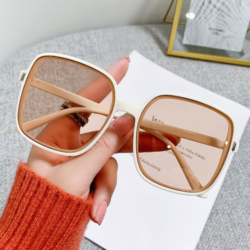  New Style Rice Nail Square Sunglasses Fashion Sunglasses Women Anti-UV Retro Sunglasses Wholesale