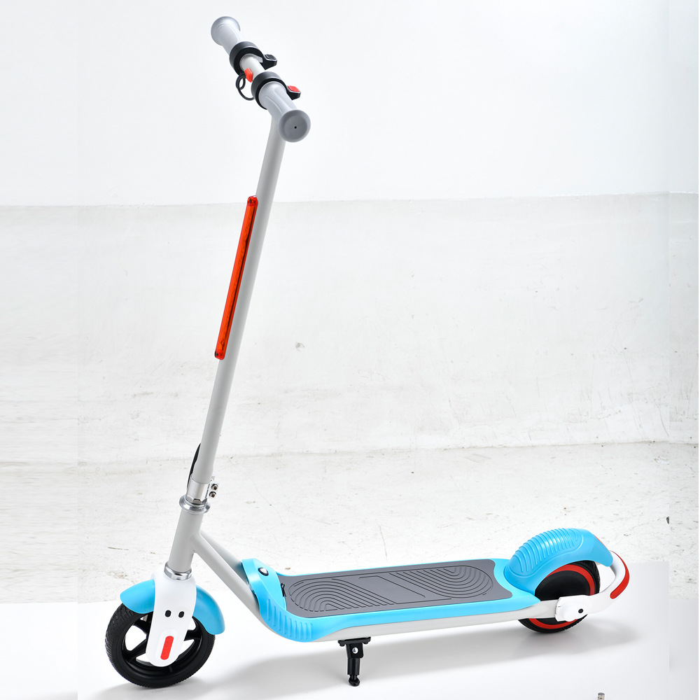 RUNLYTCH KIDS ELECTRIC SCOOTER