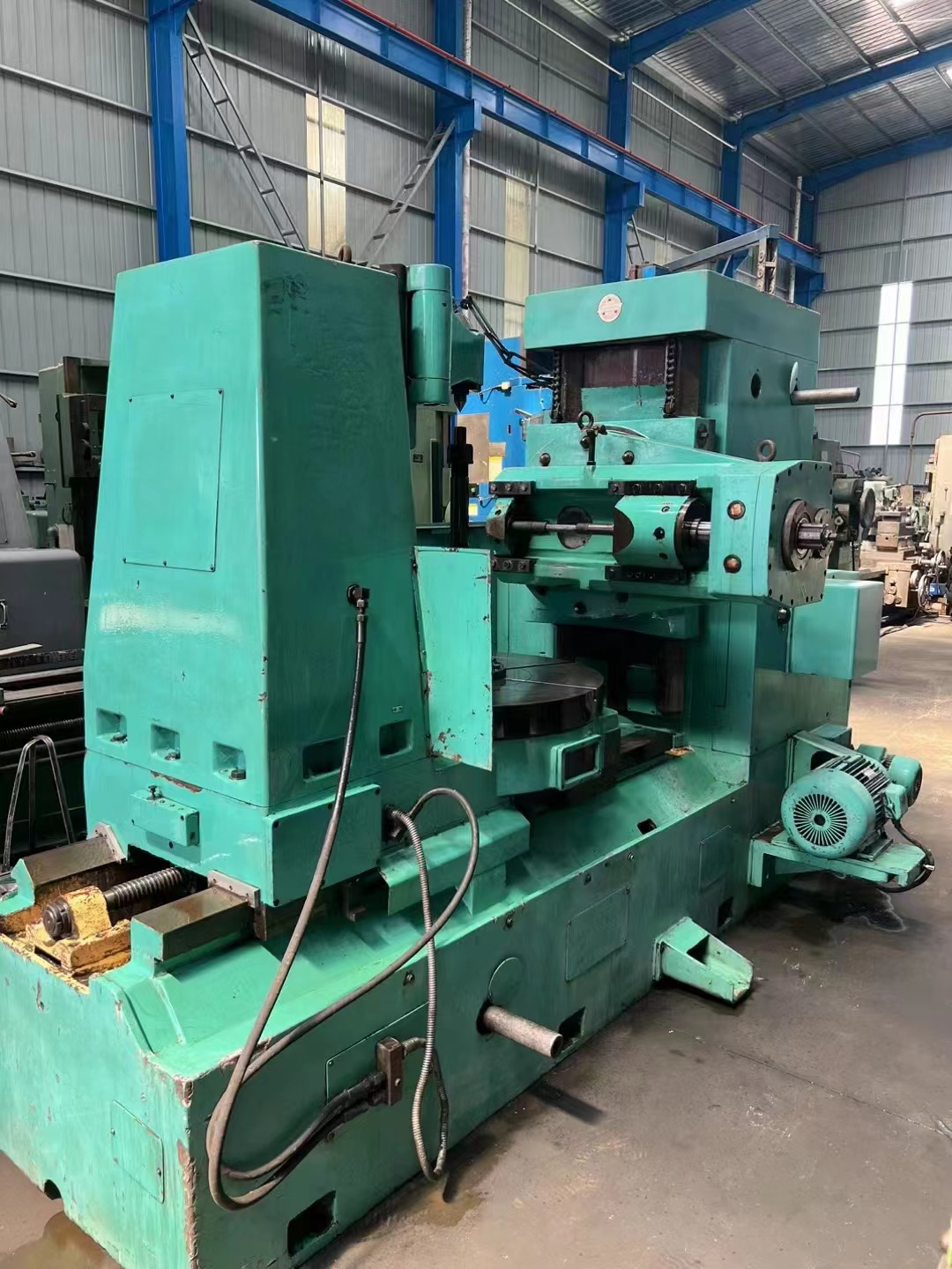 转让二手重庆Y31125E滚齿机工件直径1.25米