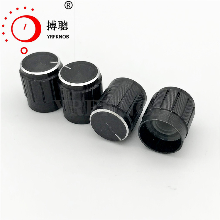 ��λ����ť��Ӱ���Ĳ�����õ�����ťñ��ɫ15*17������ť