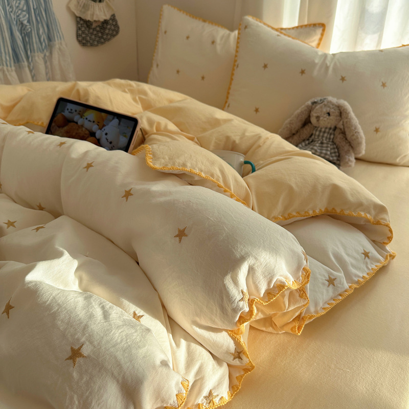 Parure de lit brodée étoiles style coréen avec bordure coquille_voghion.com
