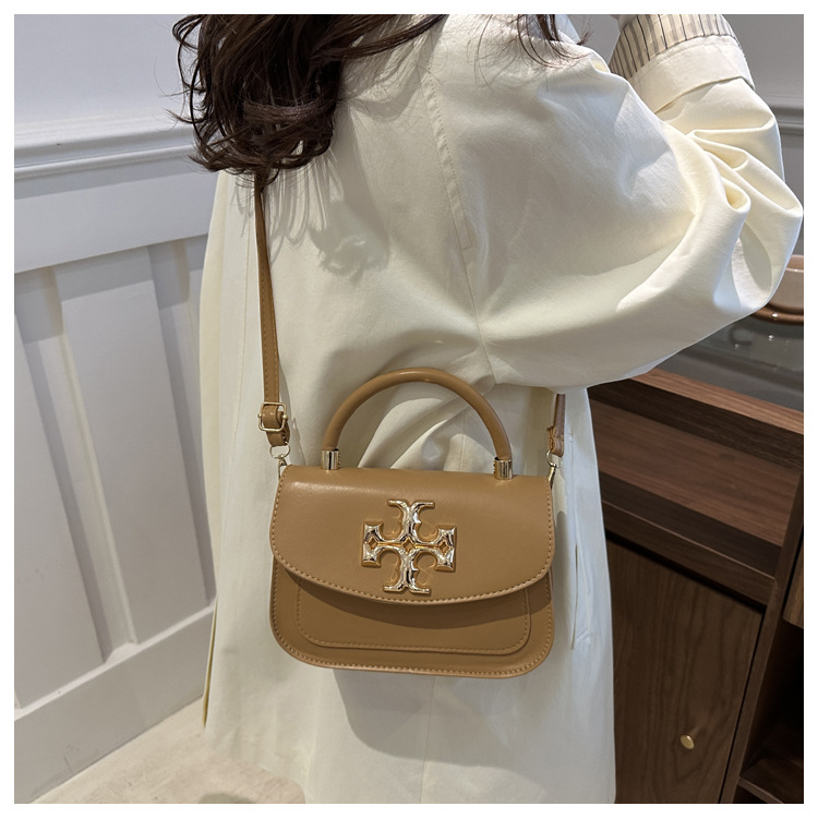 Cross-border retro underarm women's bag, this year's new fashionable single-shoulder bag, trendy and textured crossbody bag, casual tofu square bag undefined