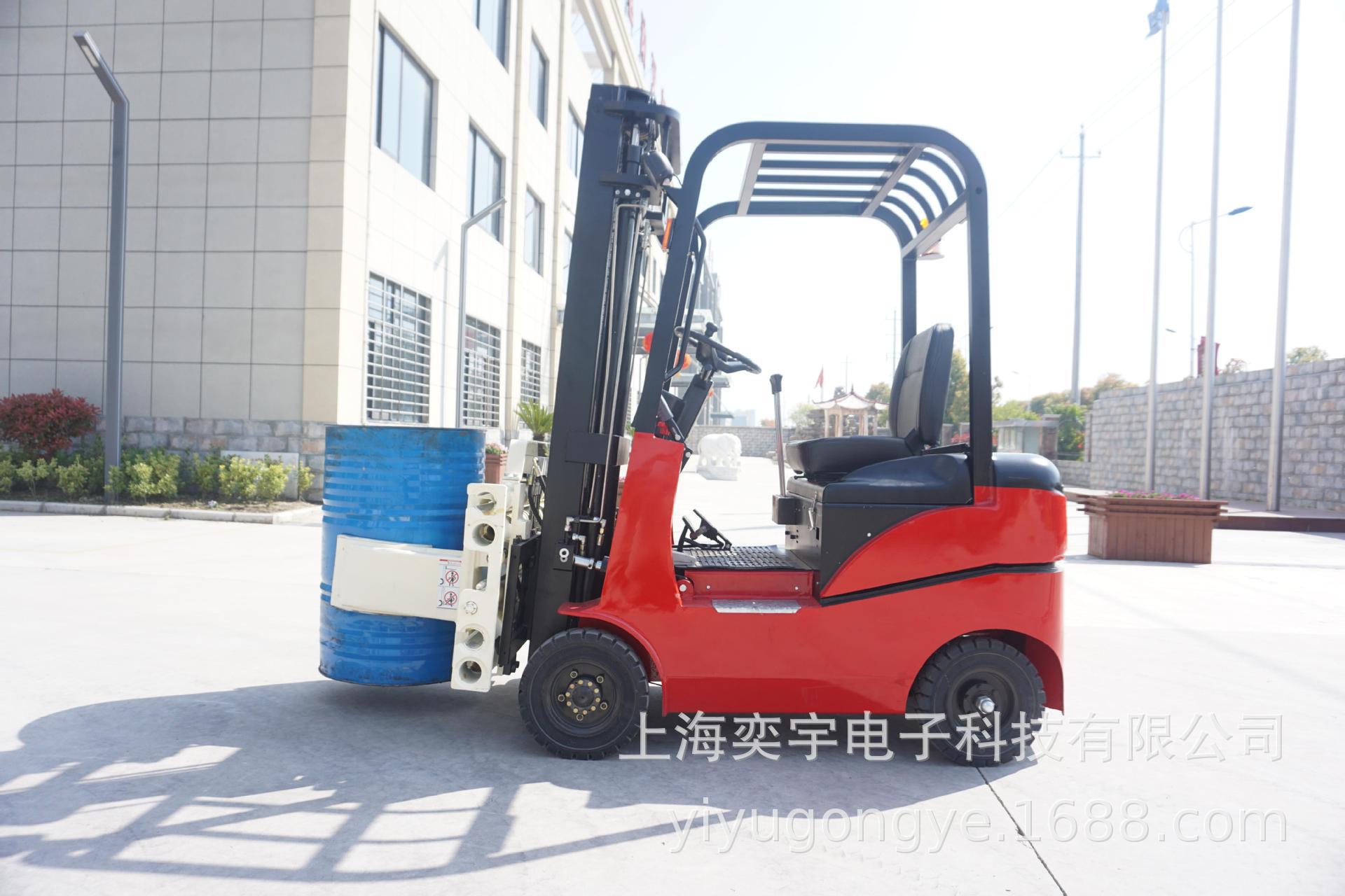 大纸筒夹抱车