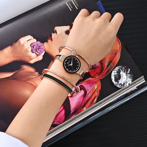 GINAVE Four-Piece Women's Watch Set – Fashionable Quartz Watches for Ladies, Directly from Manufacturer