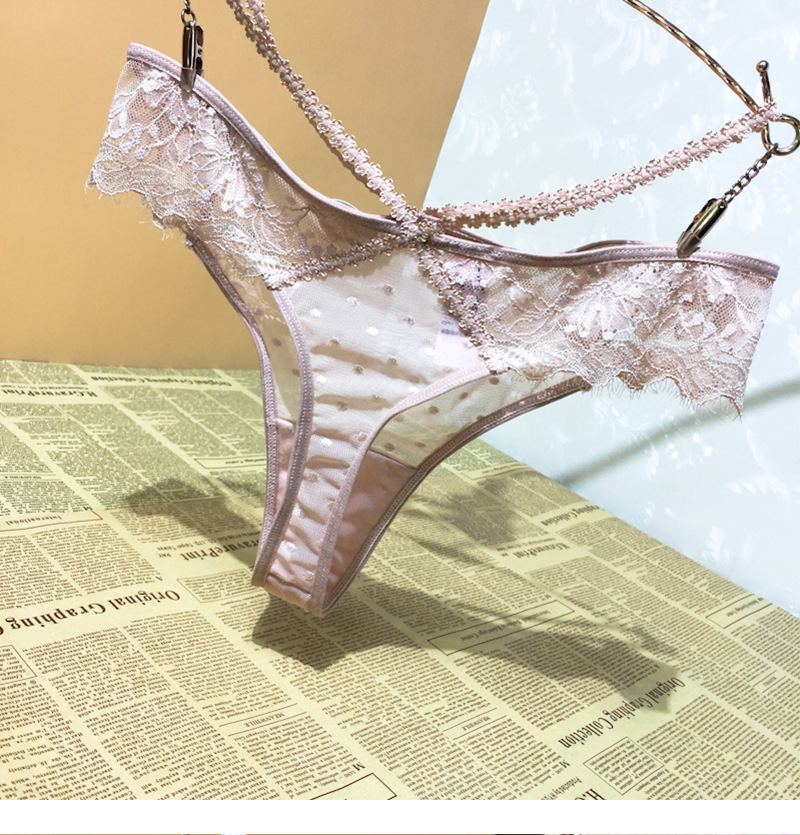 KSS SECRET Seductive Lift Lace Thong 4-Pack: Slip invisibili con incrocio sulla schiena per una silhouette perfetta_voghion.com