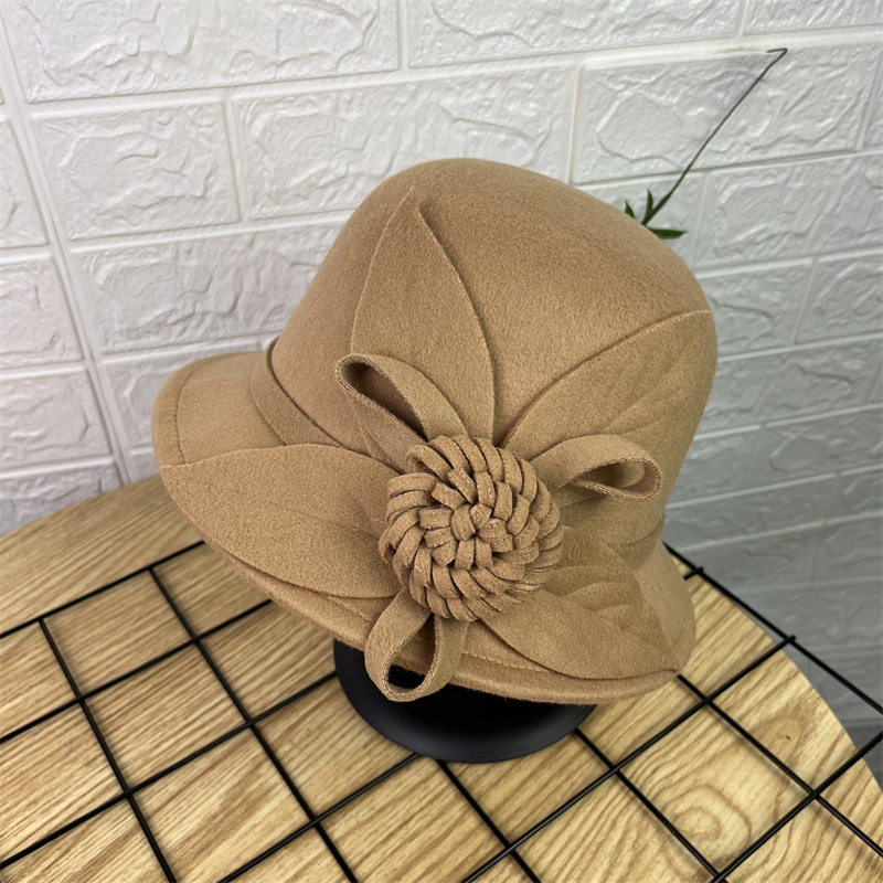 Estilo británico artístico cuenca sombrero Otoño e Invierno de lana de la vendimia sombrero femenino rojo tridimensional peonía Flor de moda europea y americana sombrero pequeño bombín