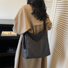 跨境时尚大容量通勤单肩包大包包女2025秋季新款复古斜挎托特包