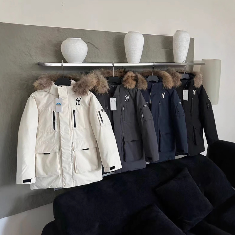 Putian Mlb Yankees Second Generation Large Fur Collar Zhang Linghe's Same Style Ny Parker Mid-Length down Jacket Couple Workwear Putian Mlb Yankees Second Generation Large Fur Collar Zhang Linghe's Same Style Ny Parker Mid-Length down Jacket Couple Workwear