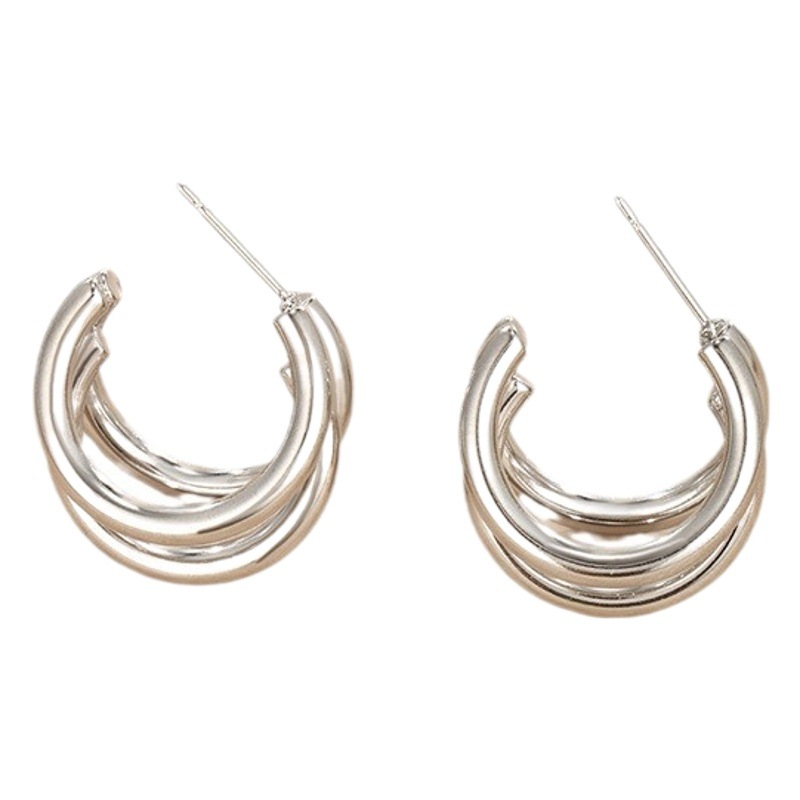 Pendientes de acero inoxidable de metal de joyería xupe pendientes de moda europea y americana de gama alta estilo simple ins elegante pendientes de estilo Hong Kong