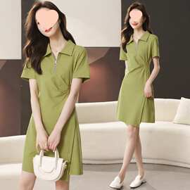 法式polo绿色连衣裙女夏季巨好看的独特漂亮高级感收腰显瘦a字裙