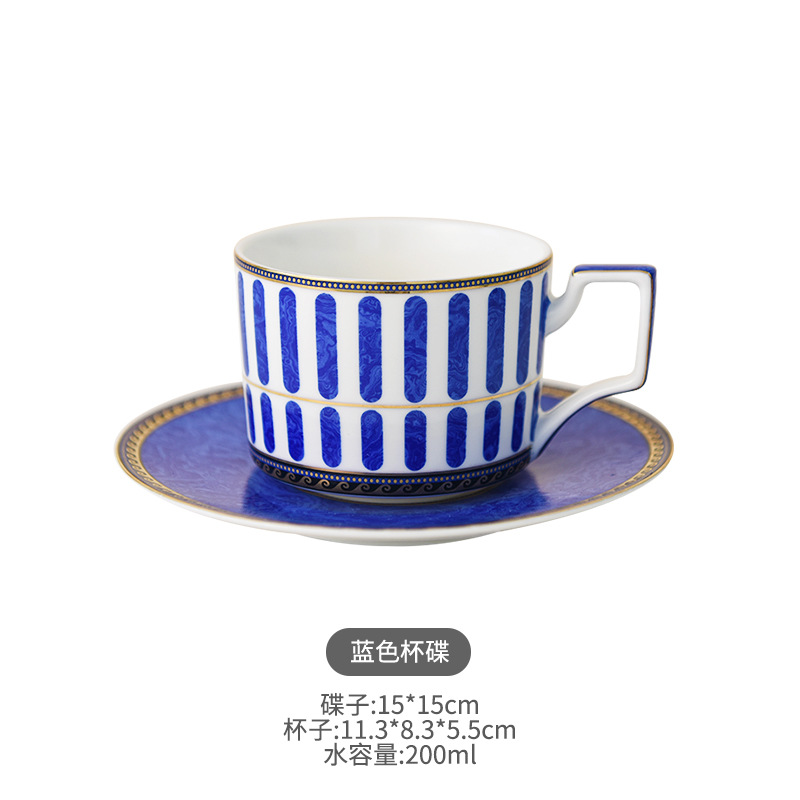 Taza de café pintada de oro de la porcelana de hueso de la vendimia Taza de té de la tarde francesa Sentido de ceremonia de la muchacha de alto aspecto Taza de desayuno de alto grado