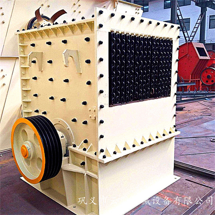 厂家现货供应 云鹏供应无尘箱式破碎机 河卵石石灰石箱式破碎机