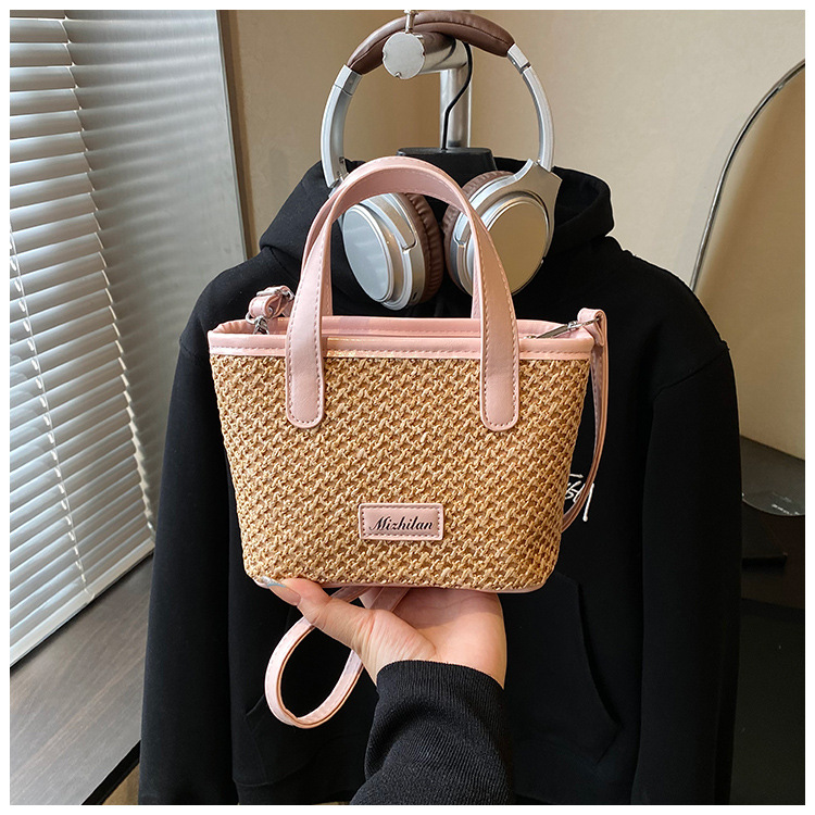Bolsa rosa desnuda