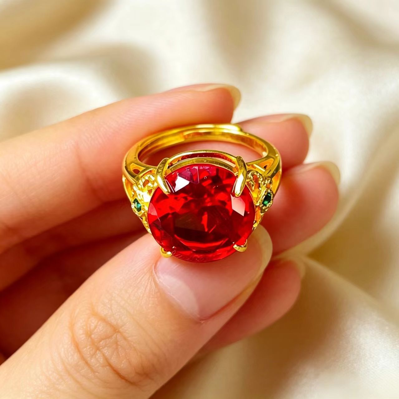 Korean-style gold-plated ring for women, adjustable open ring with garnet inlay, adjustable ruby ring wholesale