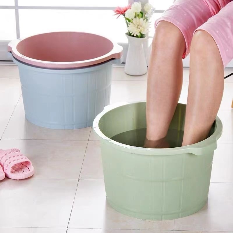 Deepened and thickened foot bath basin for home use, plastic foot washing basin, special bucket for foot soaking and massage