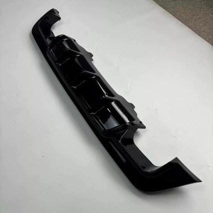 Suitable for 05-09 Bmw 5 Series Rear Lip E60 Modified to Mp Style with Lights, Carbon Fiber Pattern Rear Spoiler, Small Surround