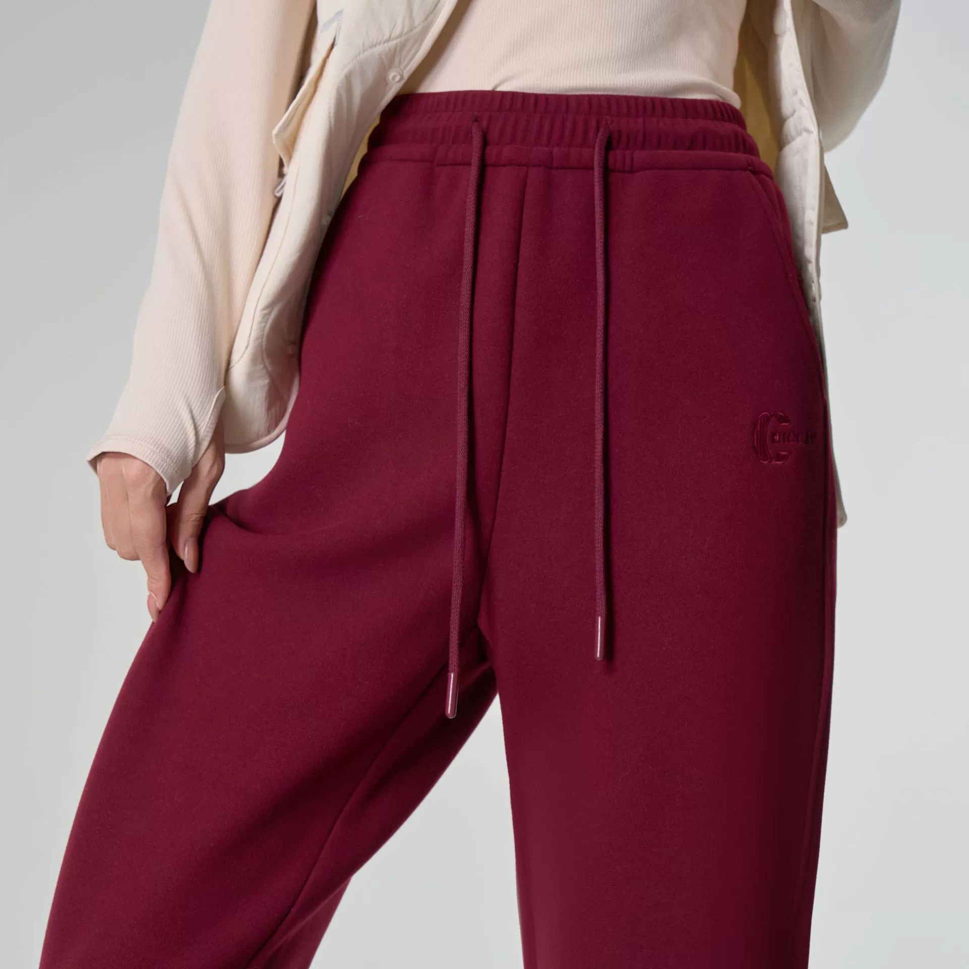 Шерстяные и шелковые ветрозащитные брюки 2025: Новые зимние женские утепленные свободные спортивные повседневные штаны из шерсти и шелка