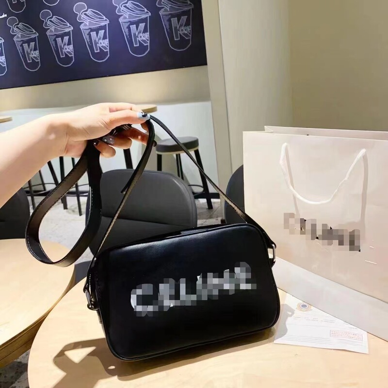 男女兼用ショルダーバッグ、格子柄クロスボディバッグ、カメラバッグ、若者向け横型ミニバッグ、ins2025風スクエアバッグ|undefined