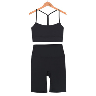 LULUͬ�����Y���\�����b���ă���Ů����������������٤������