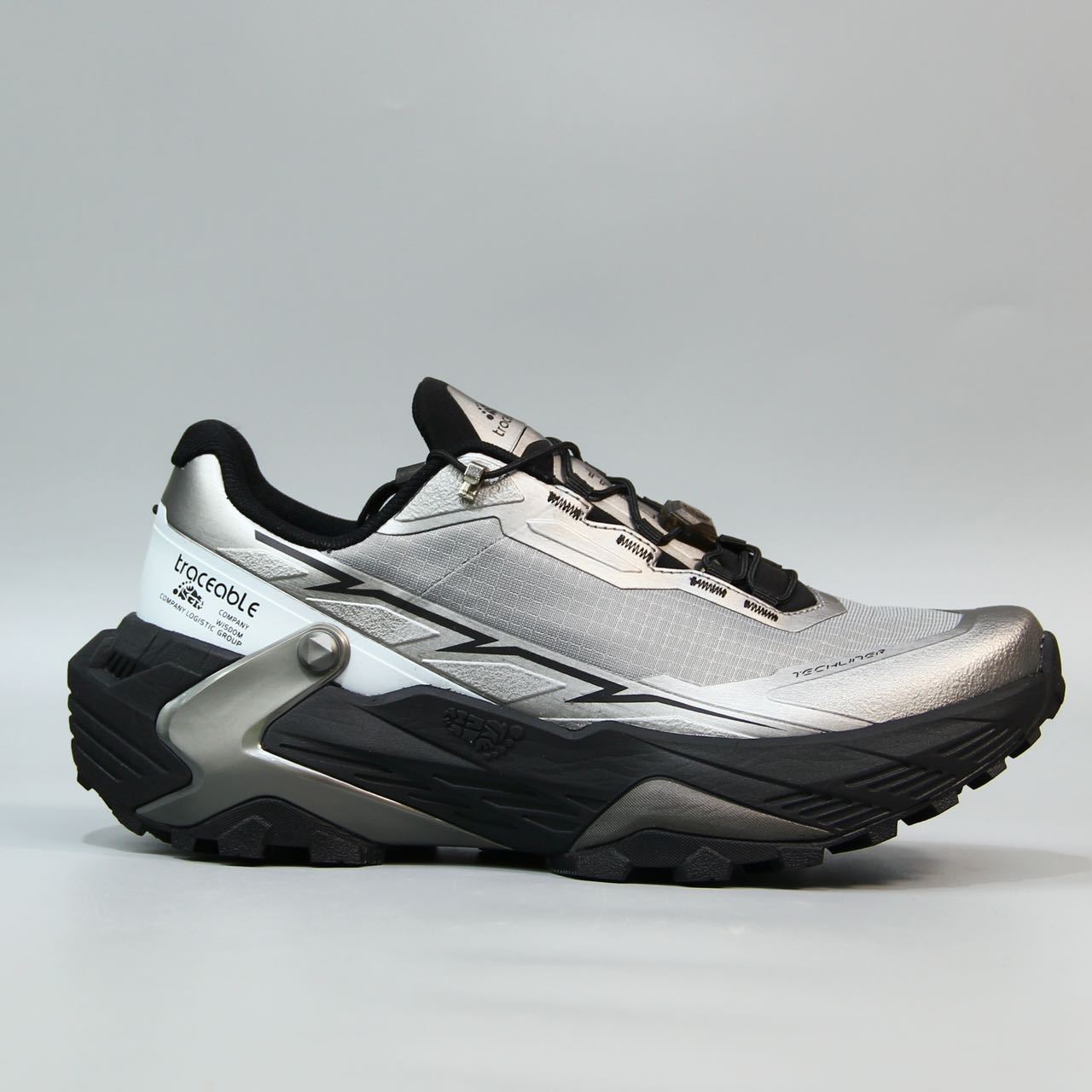 New outdoor sports hiking running shoes, cross-country running shoes, non-slip, wear-resistant, grip-enhancing, breathable outdoor hiking shoes for men and women