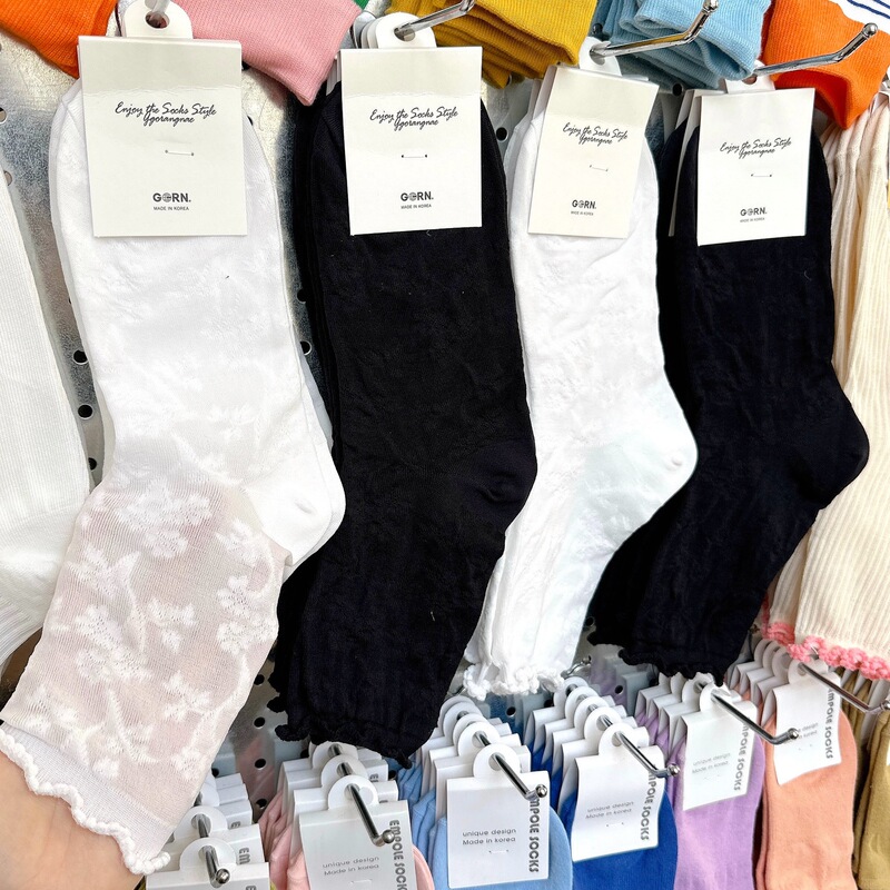 Dongdaemun Early Spring New Solid Color Versatile Long Socks for Women 2987 Dongdaemun Retro Pleated Thin High-Top Socks
