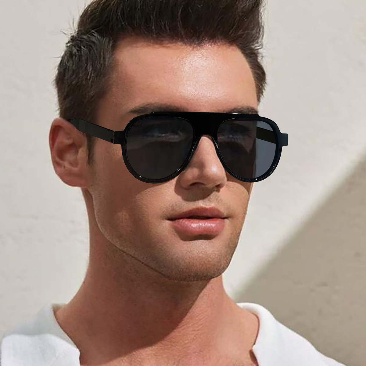 Nuevas gafas de sol de personalidad europeas y americanas, gafas de sol de conducción para hombre, gafas de sol de viento de marco grande anti-ultravioleta