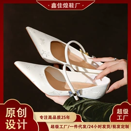 女式时装单鞋;女式皮靴;高跟凉鞋