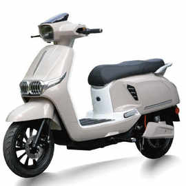 跨境出口电动摩托车大功率电摩大踏板高速长跑王电动车电瓶车