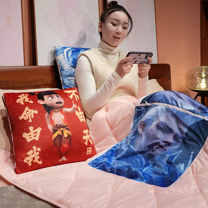哪吒印花抱枕被国潮风格抱枕被子午睡靠垫办公室二合一毯子批发