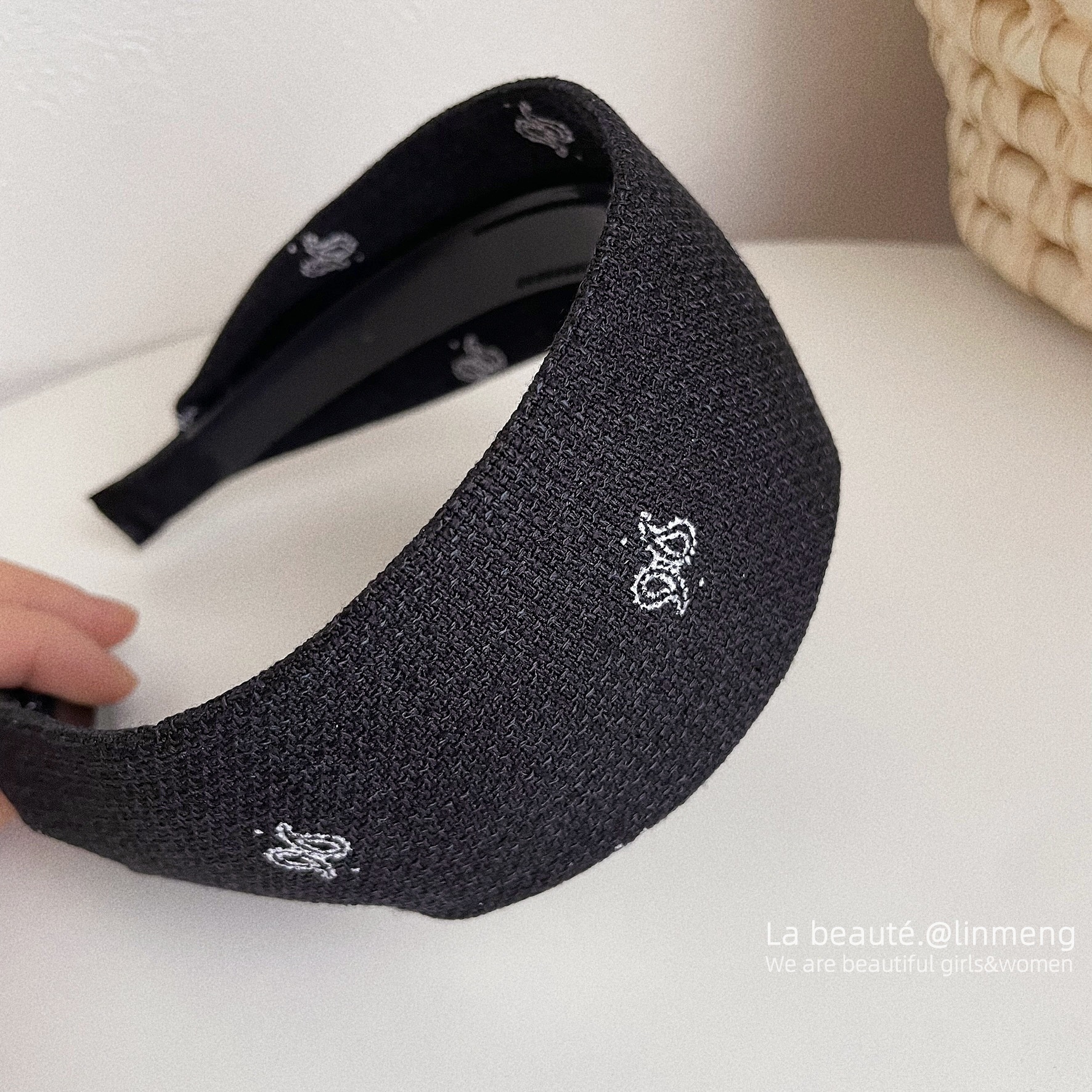 Diadema superior de cráneo alto Diadema de fragancia pequeña negra de alta calidad Diadema de estilo perla coreana arco simple cueva para el cabello accesorios para el cabello femenino