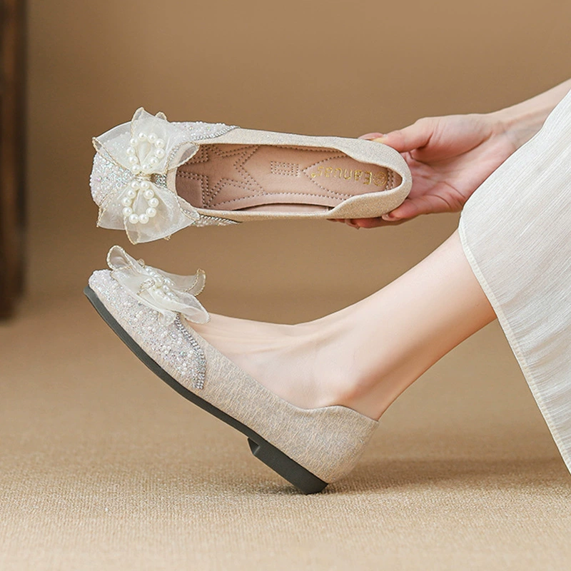 Французская светлая плоская обувь с квадратной головой весной 2025 новая не устала