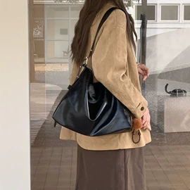 女士单肩包;女士斜挎包;女士手提包