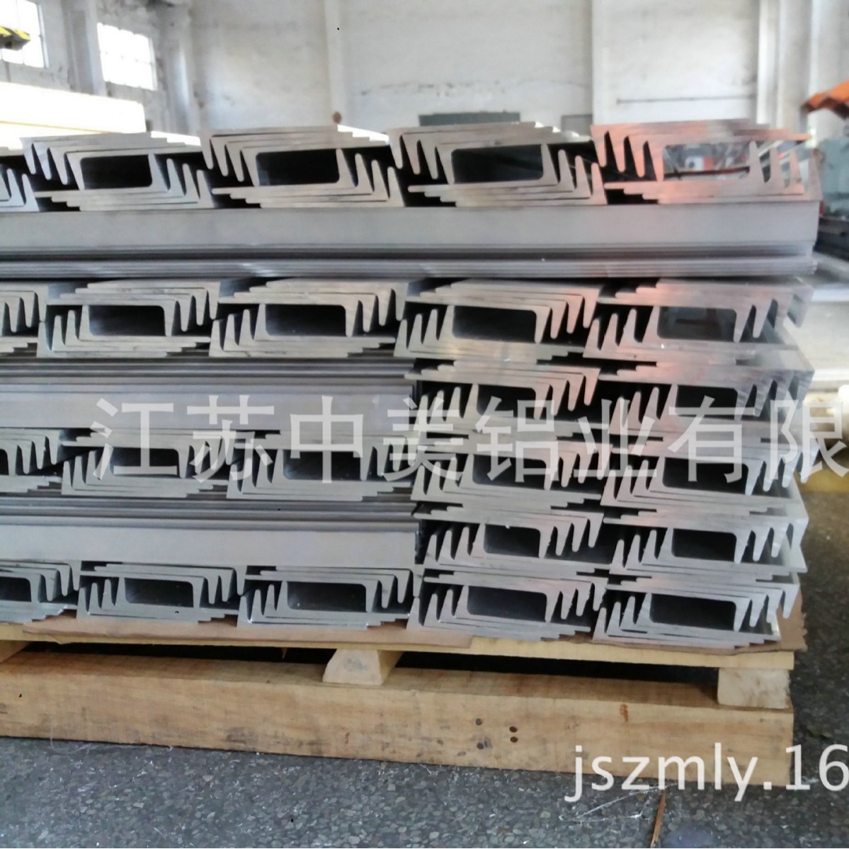 江苏厂家直销铝板开平，覆膜，裁切小块板 欢迎来电