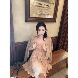 女式衬衫;毛衣;上衣