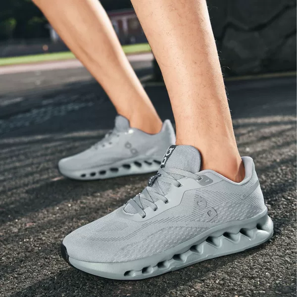 Fashionable Cushioning Running Shoes for Men, Fly-Knit Breathable Mesh Sports Trendy Shoes, Low-Top Lace-Up Outdoor Lightweight Travel Shoes for Men