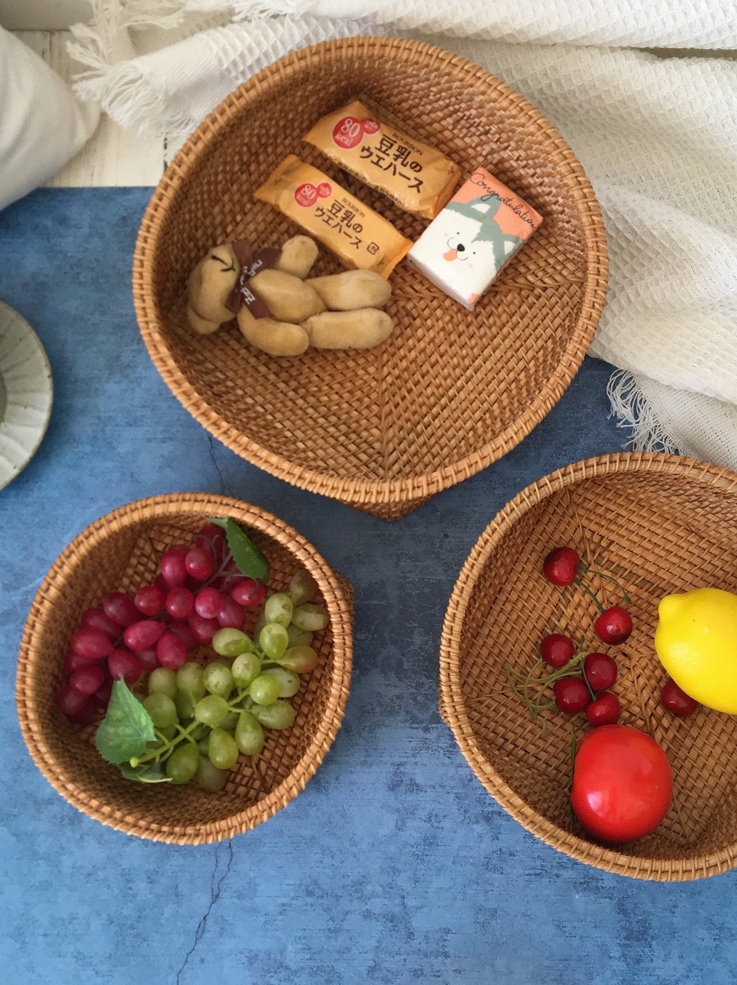 ベトナム藤編みフルーツ皿三点セット天然純手編み収納バスケットセット北欧ins風現物卸売り