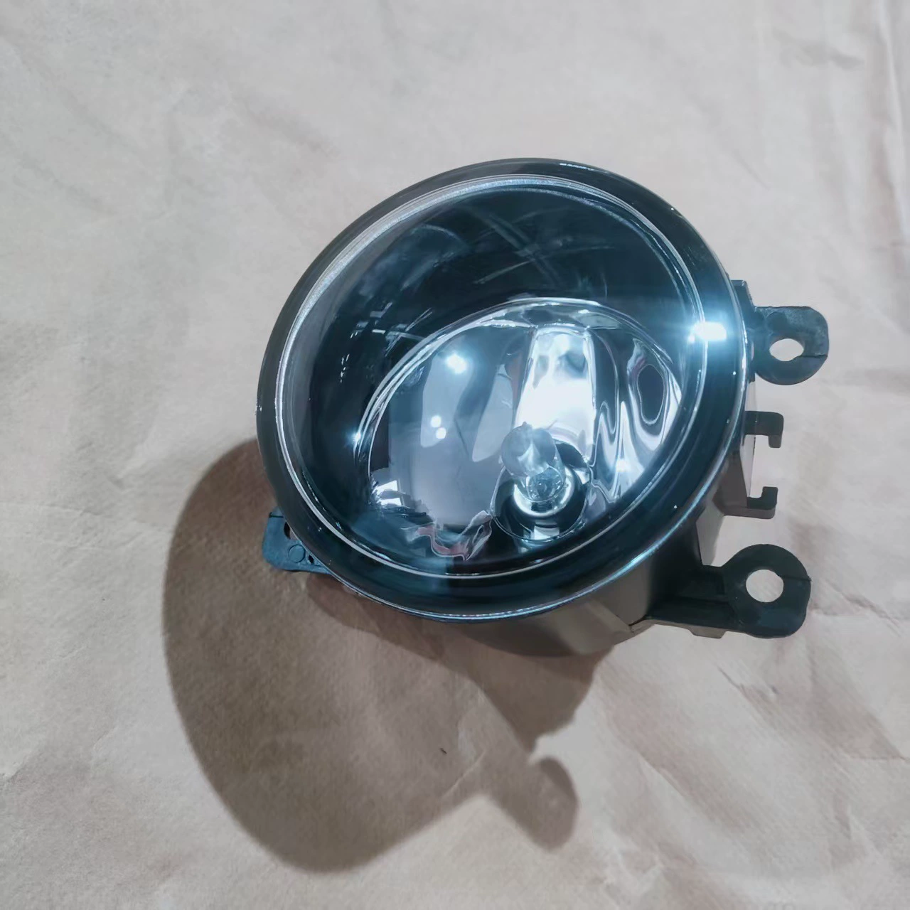 Применимо к: Универсальная противотуманная фара Porsche Cayenne 95563116300