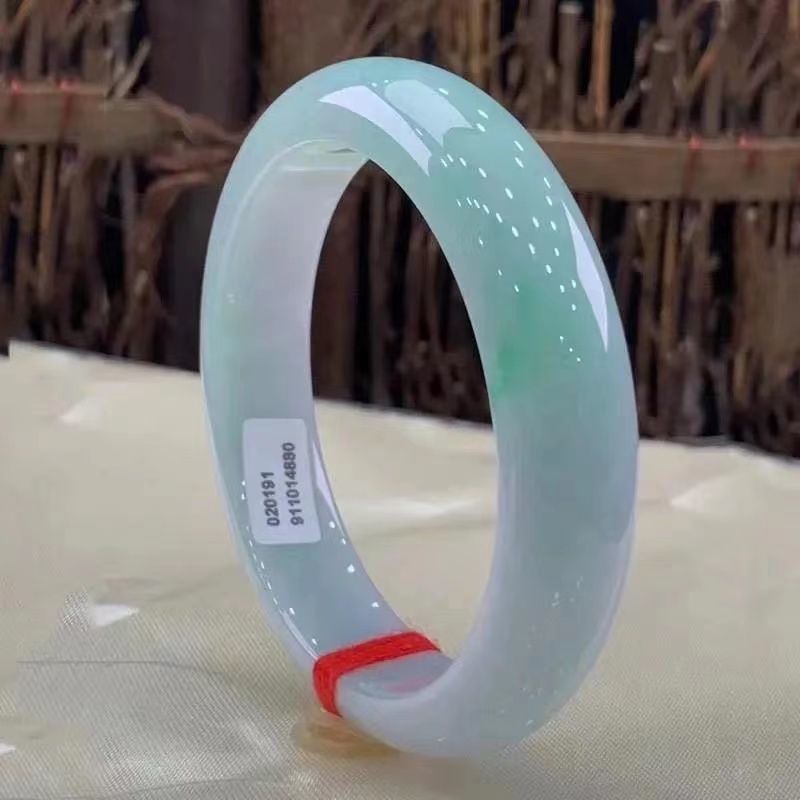 正宗正品缅甸天然冰糯种翡翠淡雅纯色飘绿浅绿玉手镯子女款