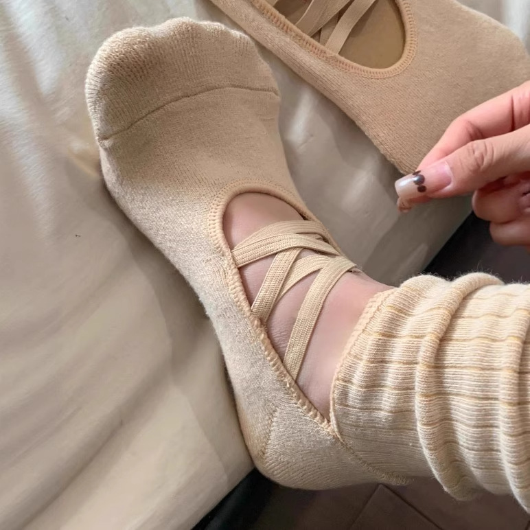 Ballet-Style Cross-Tie Yoga Socks, Professional Non-Slip Pilates Sports Socks, Running Fitness Floor Socks