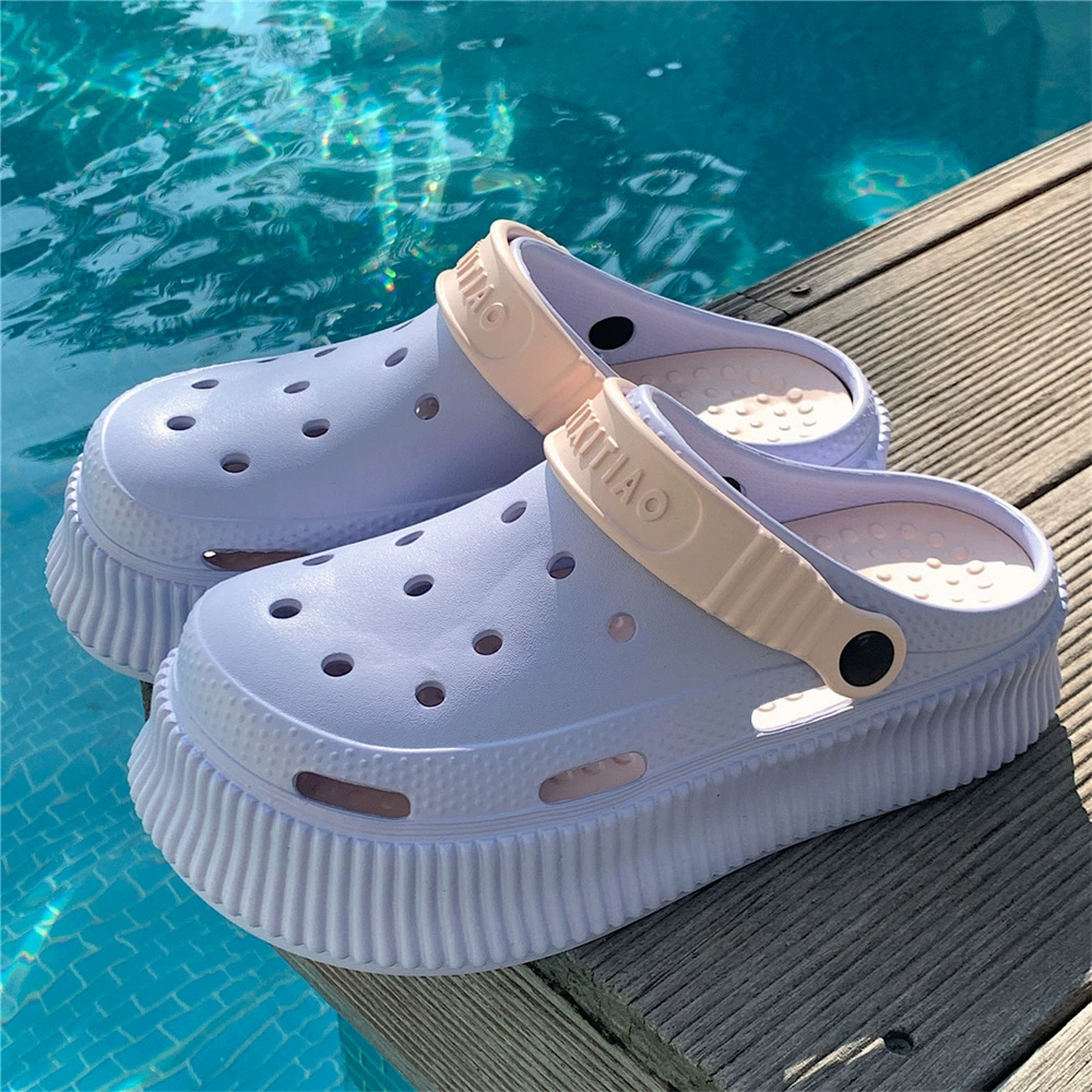 Студенческая одежда, Модная креативная обувь с дырками в Корейском стиле, женские летние сандалии с мягким толстым носком из ЭВА